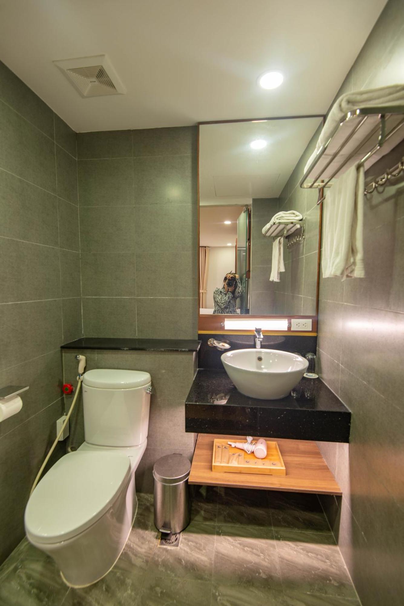 Sunny Moon West Lake Apartment 河内 客房 照片